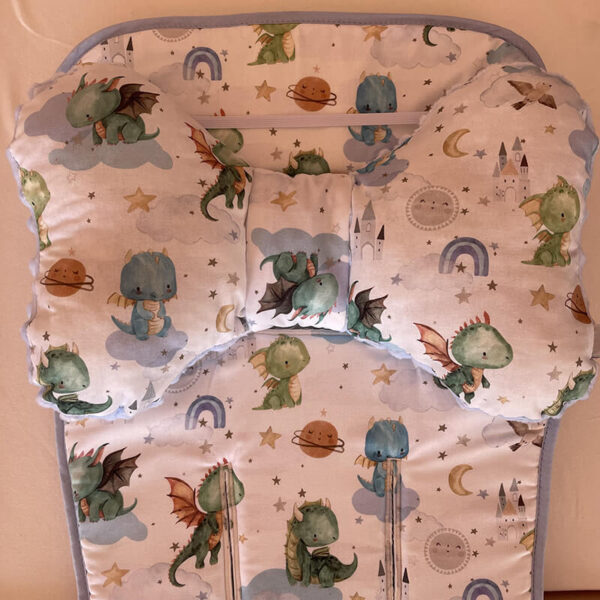 Βρεφικό μαξιλάρι Wings για το καρότσι με print Dinosaurs