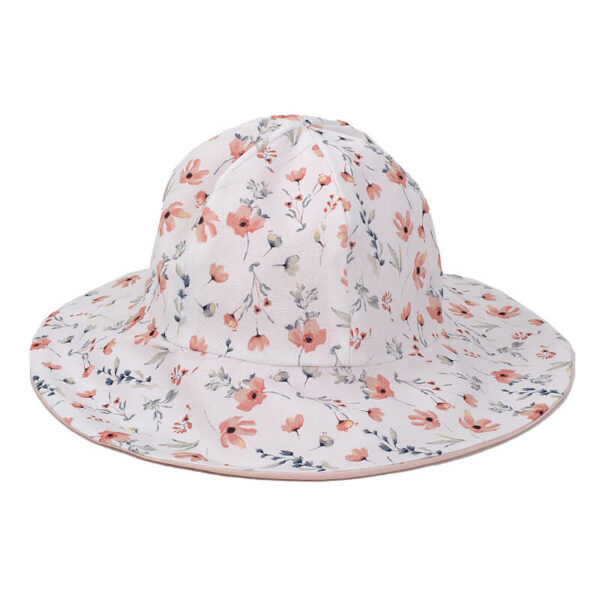 Παιδικό καπέλο από βαμβάκι Oeko-Tex με Salmon Daisy print | Karfitsomenosgatos